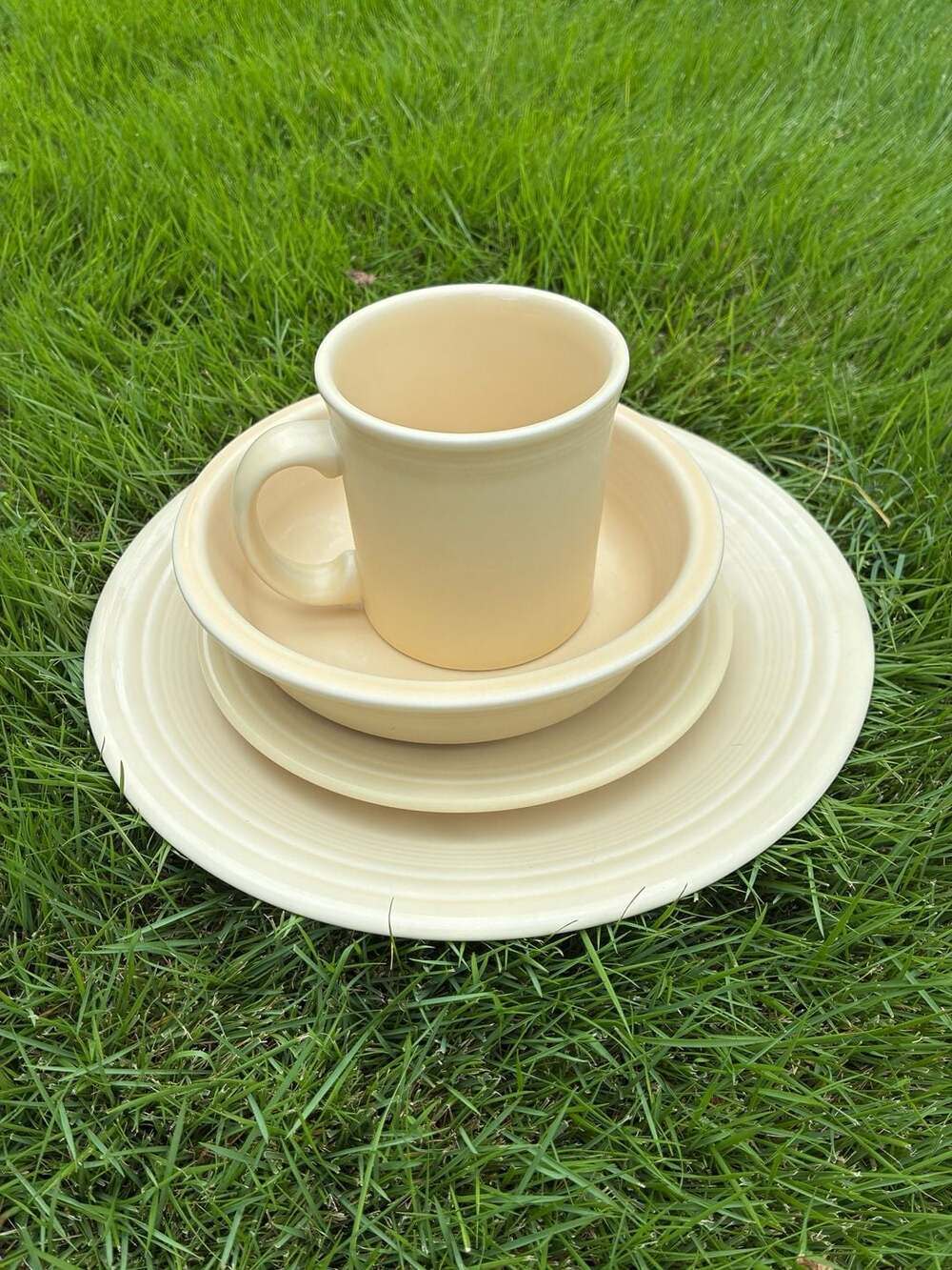 Fiesta Fiestaware 4-Piece Place Setting Ivory Yellow